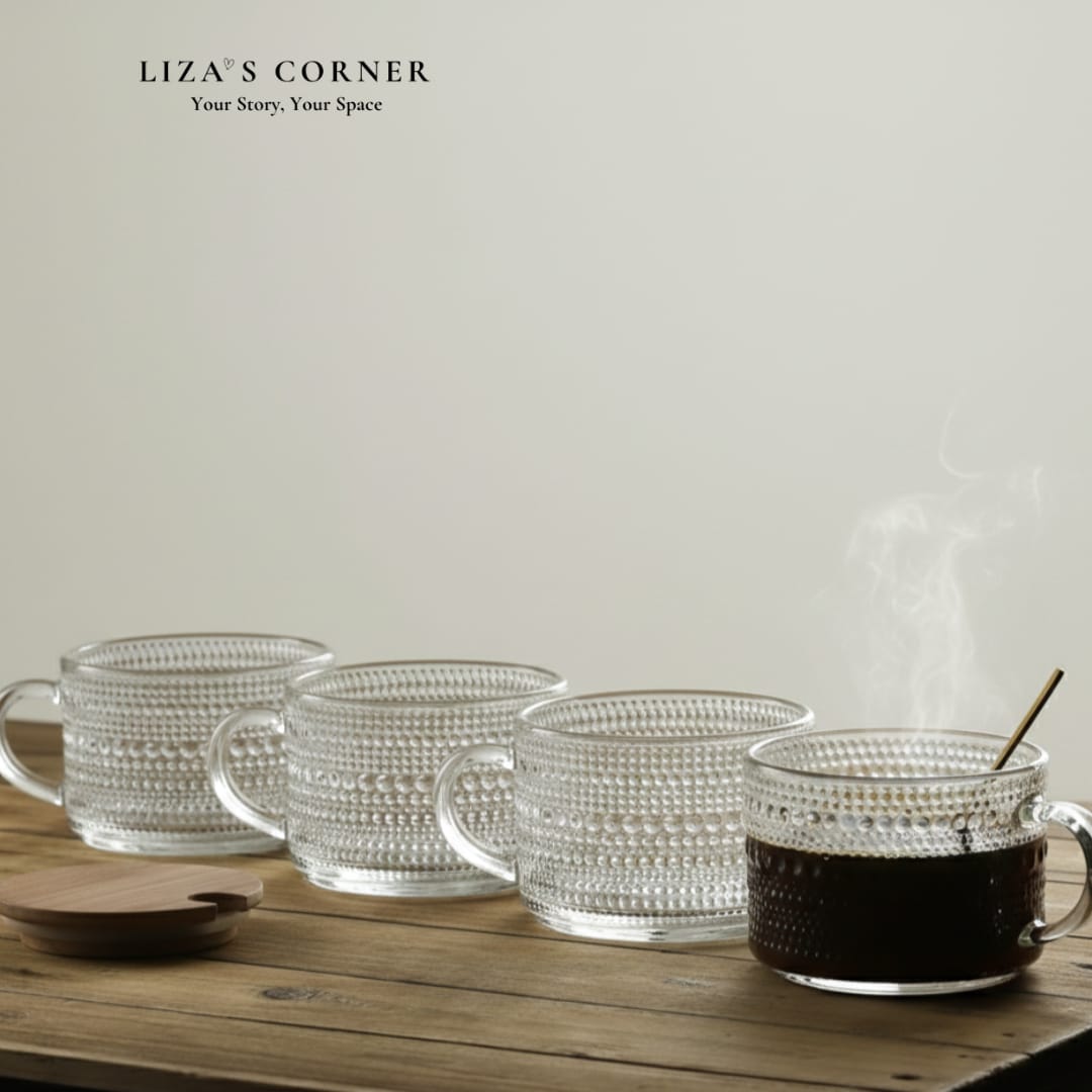 Set Of 4 Mugs with Lids and Spoons